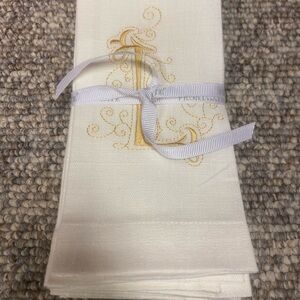 New Linen embroidered “L” napkins from Frontgate